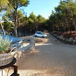 Mobile House On Drage *