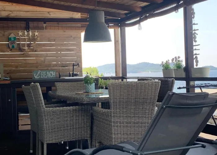 Mobile House On Drage Апартаменты *