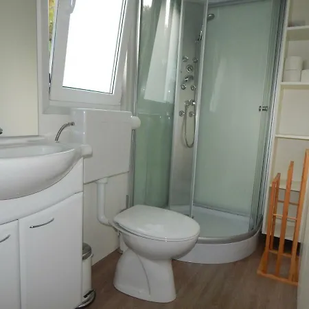 Mobile House On Drage *